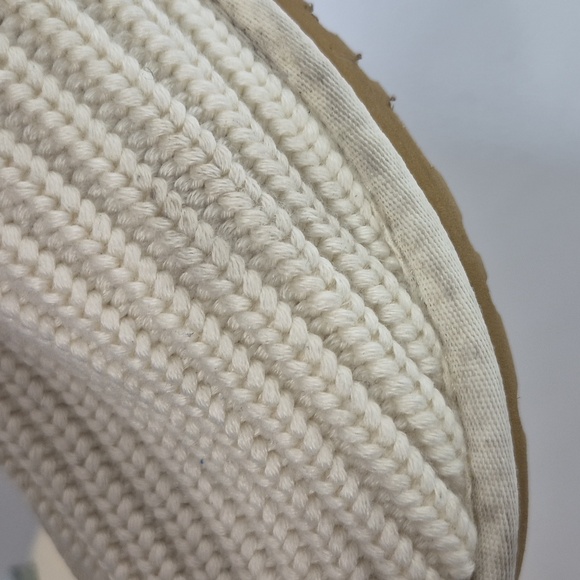 UGG Australia Classic Cardy CREAM Three Button Knit Boots Size 9 - Picture 12 of 16